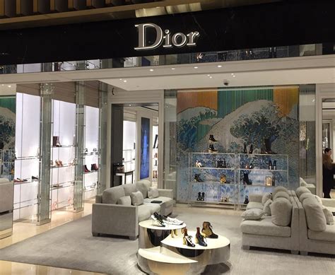 dior show room